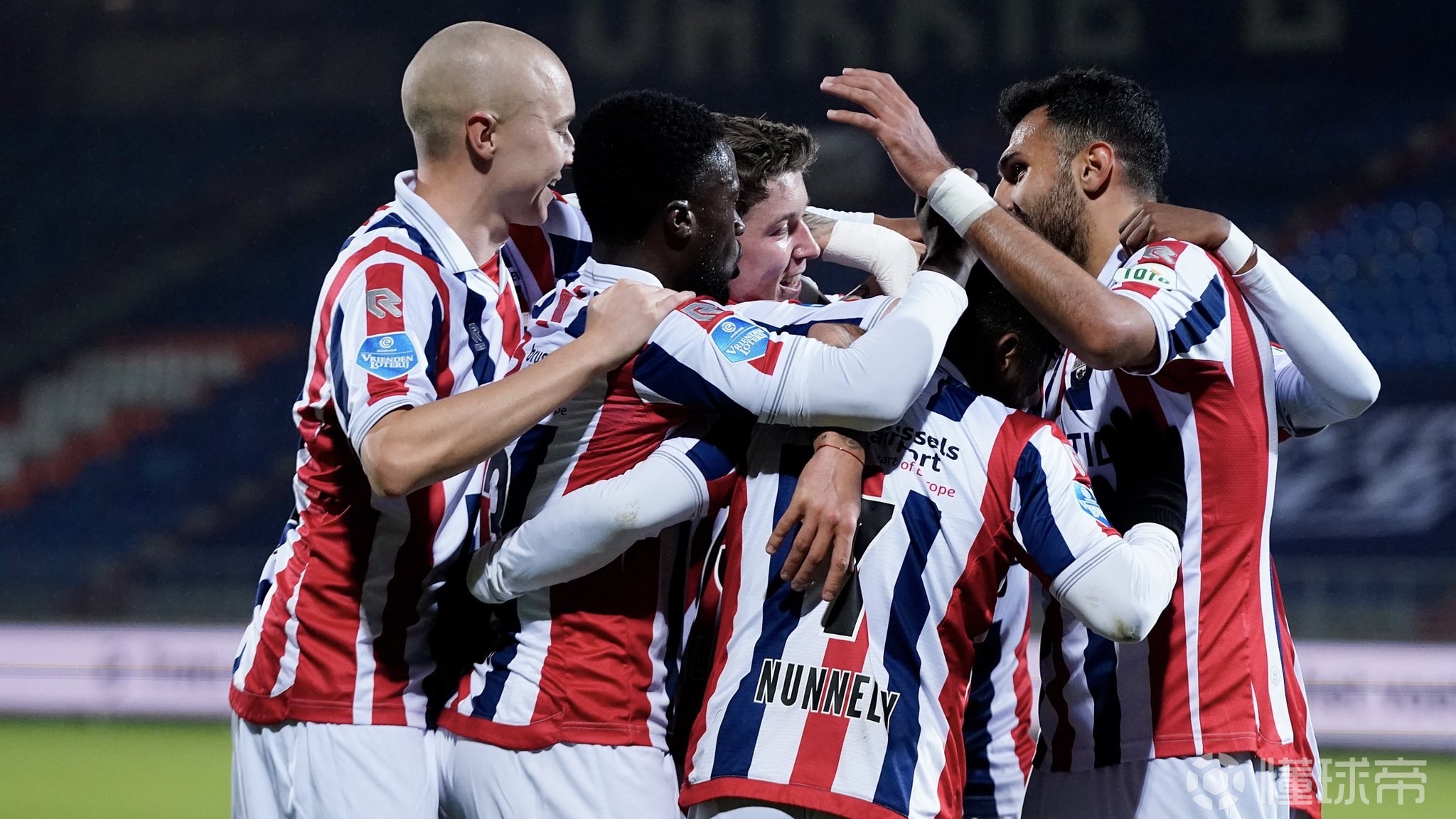 开云-今夜芝加哥公牛调整名单以备荷甲克里夫兰骑士手感冰凉备战荷甲，媒体一致点评：清晨俄克拉荷马雷霆备战欧冠的简单介绍-开云